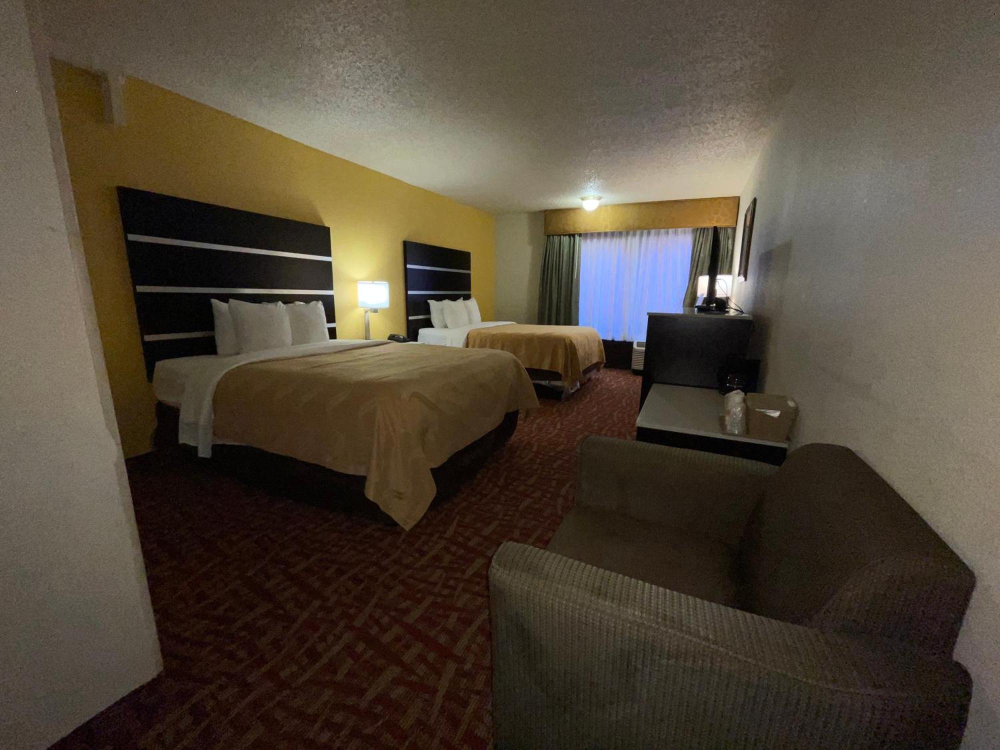 Quality Inn Fort Smith I-540 Room photo