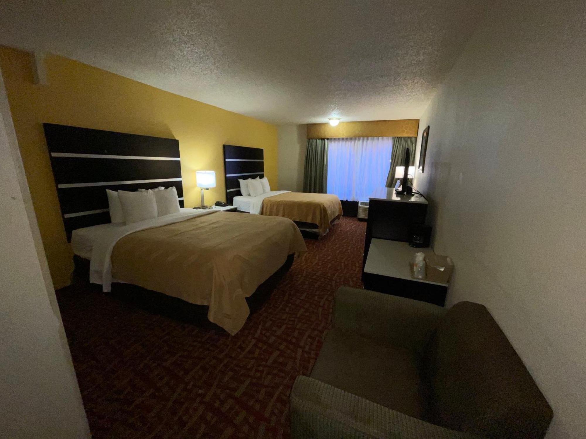 Quality Inn Fort Smith I-540 Room photo